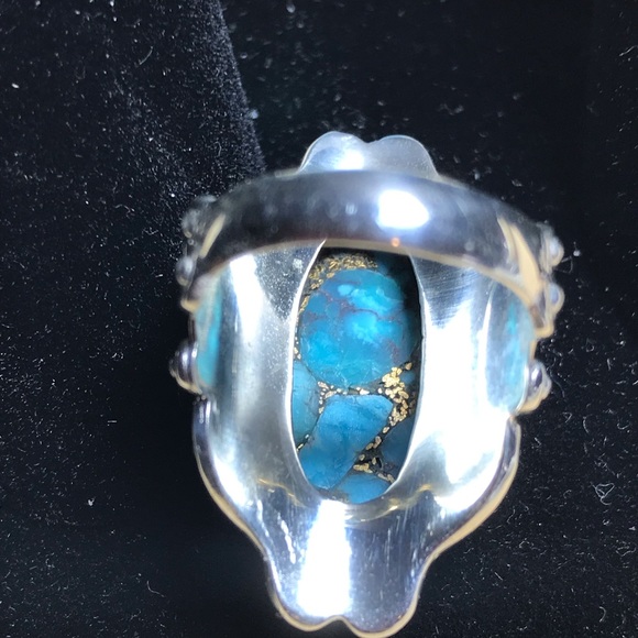 Beautiful large turquoise and silver ring! - Picture 4 of 6